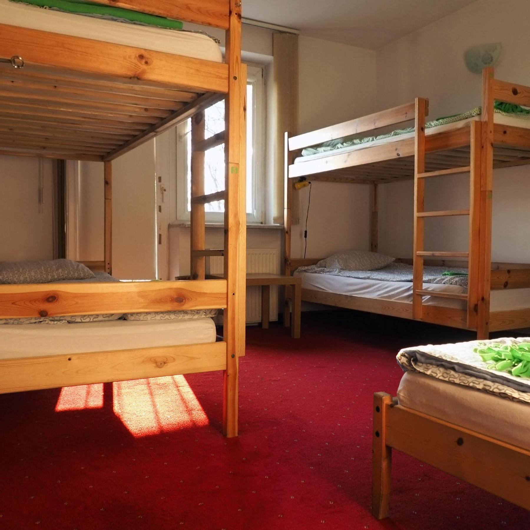 Adventura Hostel Warszawa Eksteriør bilde
